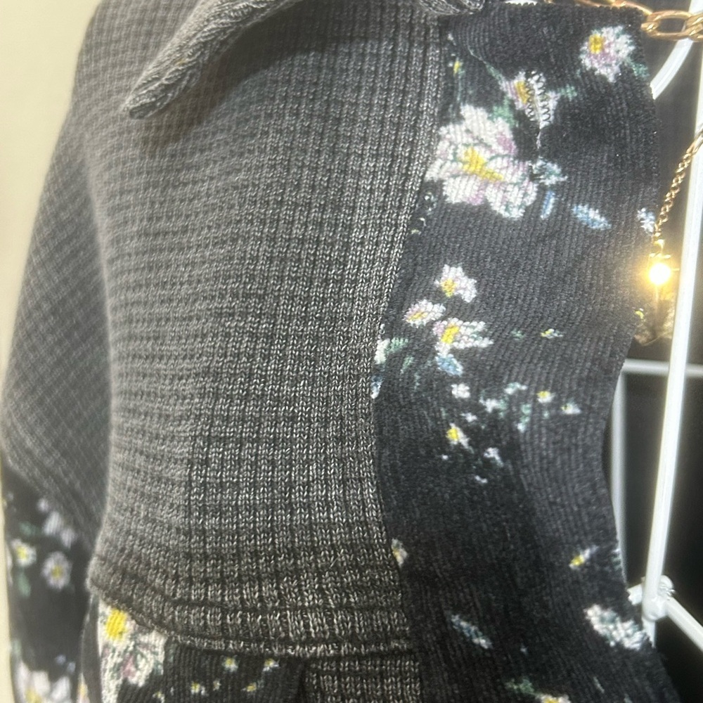 POL Gray with Black Floral Trim Cropped Jacket - Picture 7 of 7
